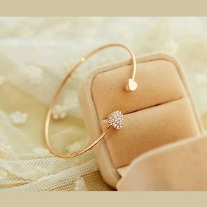 New Delicate Gold Heart Rhinestone Bangle Bracelet